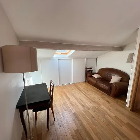 Apartment Duplex In Montmartre 4-5 Personnes