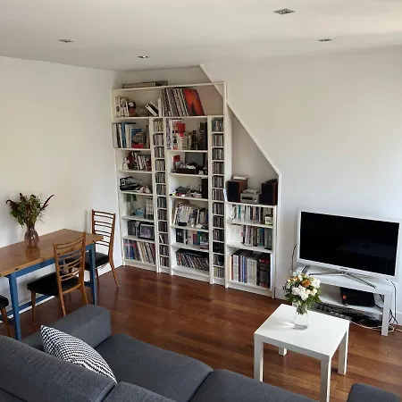 Duplex In Montmartre 4-5 Personnes Apartment *